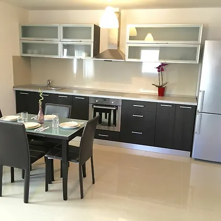 Appart hôtel Elysium 3*